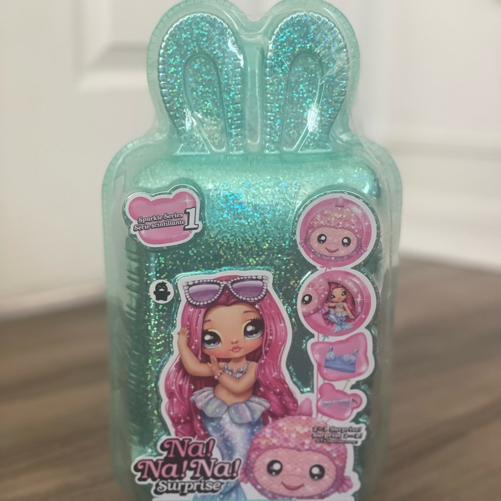 Na na na surprise. Sparkle series 1.